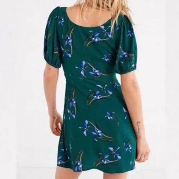 Urban Outfitters Emerald Green Floral Dress. Pre-Owned. - Picture 4 of 12
